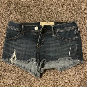 Hollister short-short, low rise size 5